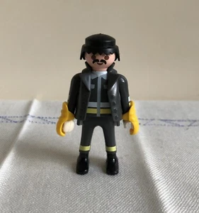 Vintage Playmobil Fireman Firefighter Figure 1997 Geobra Collectable Toys Loose - Picture 1 of 10