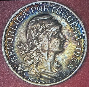 Portugal Escudo 1968 Copper/Nickel. BEAUTIFUL COLORS &?ORIGINAL TONES. KM# 578 - Picture 1 of 2