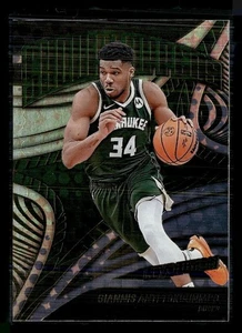 2024-25 REVOLUTION SHOWSTOPPERS GIANNIS ANTETOKOUNMPO BUCKS - Picture 1 of 1