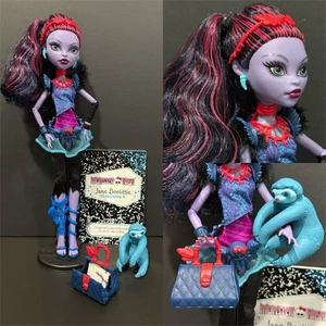 Muñeca Monster High Jane Boolittle Primera Ola Lanzamiento con Bolsa de Diario de Soporte para Mascotas - Imagen 1 de 17