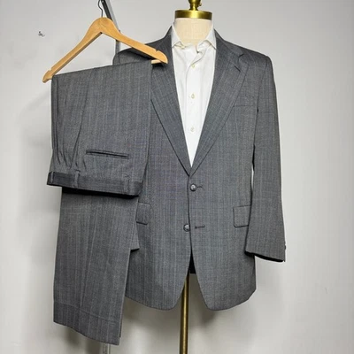 Conjunto de traje Palm Beach para hombre gris a rayas dos botones 38L 30W Foto 1 de 4