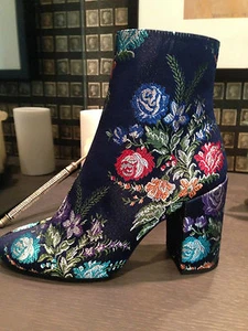 ZARA BLUE EMBROIDERY DETAIL ANKLE BOOTS REF. 2107/201  - Picture 1 of 6