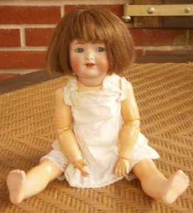 Antike kleine AHW / ADOLF HÜLSS Charakter Porzellankopf Puppe 156 / 3; 40 cm - Bild 1 von 14