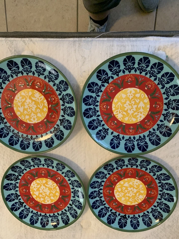 Juego de 4 platos de ensalada Pottery Barn Rosalita verde oscuro turquesa dorado rojo Preppy Foto 1 de 4