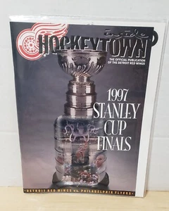 Vintage 1997 Playoffs  Detroit Red Wings Inside HOCKEYTOWN Program - Picture 1 of 3