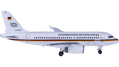 1:500 Herpa Luftwaffe AIRBUS A319 Passenger Airplane Diecast Aircraft Model - Image 1 of 4