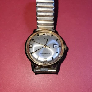 TIMEX VINTAGE HOMBRE CUERDA RESISTENTE AL POLVO Y AL AGUA CON CALENDARIO FECHA SIN PROBAR  - Imagen 1 de 9