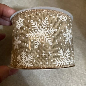 2 1/2” White Winter Snowflakes On Tan Wired Ribbon Roll 20 Feet (6.66 Yards) - Picture 1 of 4