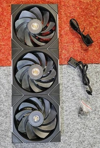 RARE 3 Pack Ventilateur de Refroidissement PC Lian Li Uni TL 140 Lame Inversée 140mm avec Câbles - Photo 1/2