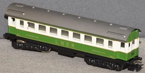 Märklin 343 Pullman-Schlafwagen  LNER  grün/beige  Sonderserie  neuwertig  00/H0 - Bild 1 von 1