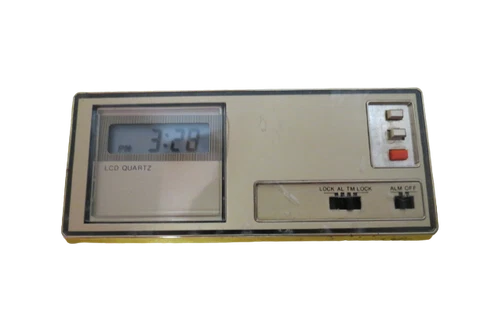Vintage 1970s LCD Quartz Travel Portable Alarm Clock Battery Pocket Size Tested Cover
