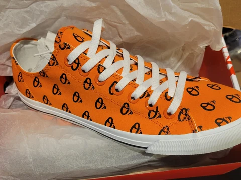 Size Men's 10.5 / Women's 12 --Row/One MLB Baltimore Orioles Sneaker Shoes NEW Cover