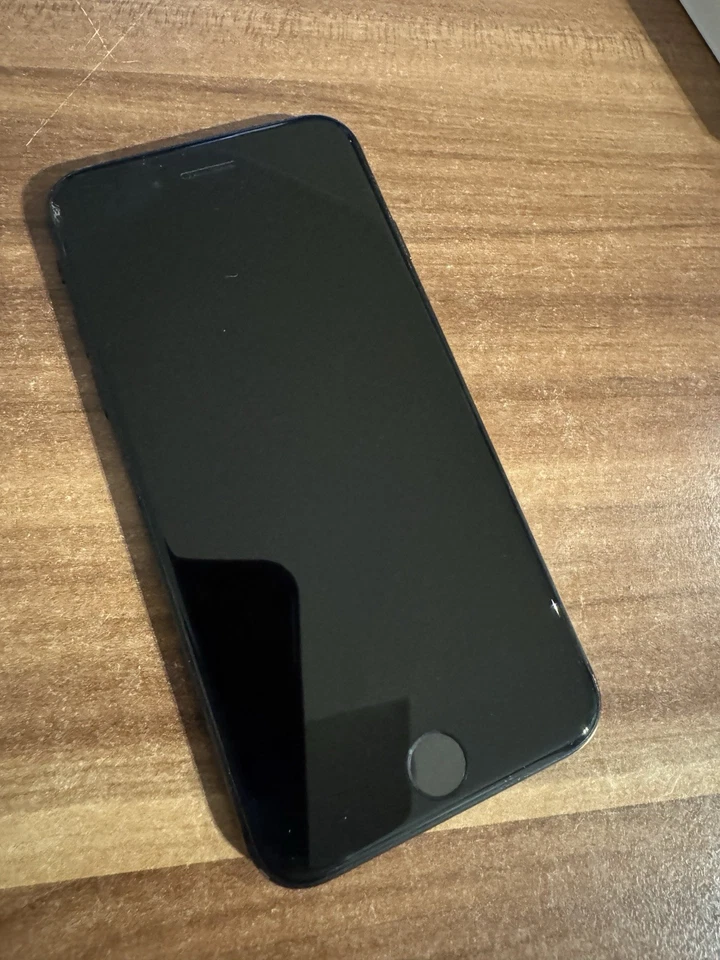 Apple iPhone SE - 128GB - Schwarz (Ohne Simlock) (Dual-SIM) - Bild 1 von 4