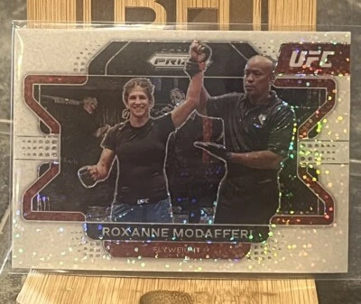 2022 Panini Prizm UFC - White Sparkle Prizm #40 Roxanne Modafferi - Image 1 of 2