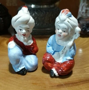 Vintage Japan ceramic swami musician salt and pepper shakers - Picture 1 of 6