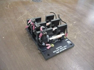 Buss Fuse Block 2788-3 3P w/ (3) TI-600 Fuses Used - Picture 1 of 7
