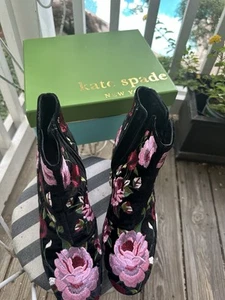 Kate Spade schwarz Samt Blumen Lucine Stiefel Größe 10M - Bild 1 von 10