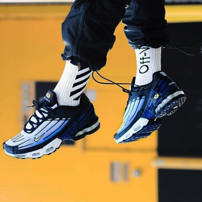 Nike Air Max Plus 3 Black Chamois Hyper 
