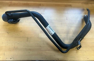 Genuine Toyota Urban Cruiser 2009 - 2013  1.33 Petrol Fuel Filler Neck Pipe - Picture 1 of 4