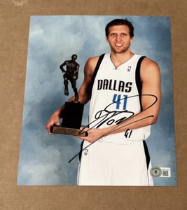 DIRK NOWITZKI SIGNED DALLAS MAVERICKS 8X10 PHOTO BECKETT CERTIFIED #15 - Picture 1 of 1