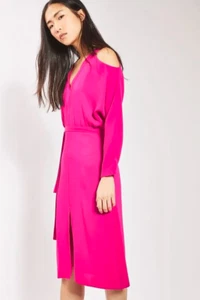 Gorgeous Topshop Fuschia Pink Shift Dress Size 6 BNWT Silky Feel Cold Shoulder - Picture 1 of 8