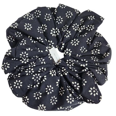 J.Crew Oversized Floral Estampado Scrunchie Preto Desbotado Multi BZ264 Algodão Novo com etiquetas - Imagem 1 de 4