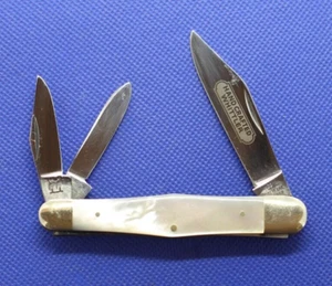 Vintage Robi Klaas Kissing Krane Mother of Pearl Whittler NOS 1980s - Picture 1 of 2