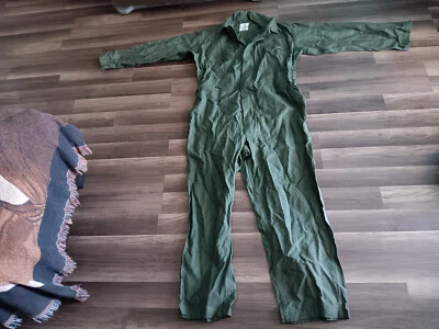 Macacão utilitário de algodão verde militar vintage dos EUA GRANDE ponta de agulha Caribe novo sem etiquetas - Imagem 1 de 4