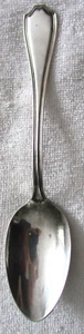 Hepplewhite Reed and & Barton Sterling Silver Tablespoon Serving Spoon - Picture 1 of 2