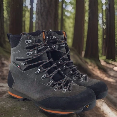 Zamberlan 1110 Baltoro Lite Hiking Shoes Size11H  (Y114) - Image 1 of 4