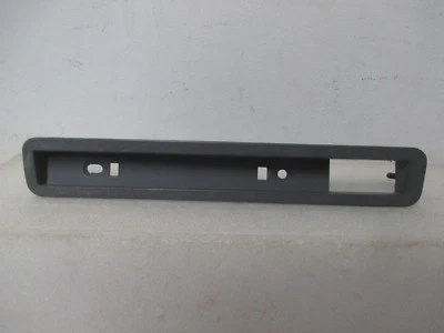 Mopar NOS 1970 Plymouth Fury, bisel de lámpara marcadora lateral derecha 3403766 Foto 1 de 3