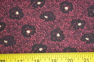 7" Long, Tan & Red on Black Quilt Cotton, Thimbleberries/My Best, N762 - Picture 1 of 5