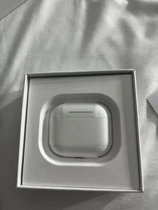 Apple Airpods 3rd Generation with Lightning Charging Case - Sealed, Brand New - Photo 1 sur 6