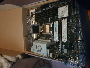 MSI MAG B650M GAMING PLUS WIFI DDR5 AM5 mATX Motherboard - Picture 1 of 6