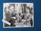 RICHARD BURTON & KATE BURTON ELLIS ISLAND Original Press Photo 10"x8" 1984 - B