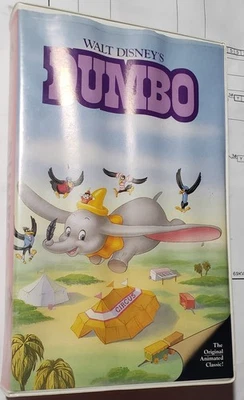 Dumbo The Classics Black Diamond Walt Disney Home Video VHS Clamshell Pink — 第 1/4 张图片