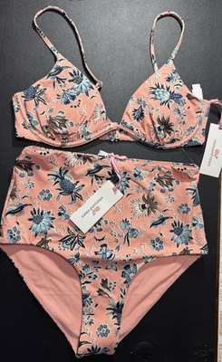 Vineyard Vines Paisley Floral NWT $135 Swimsuit Bikini Size S Underwire - Image 1 of 4
