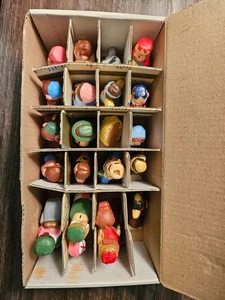 20 Stck. Eduardo Medina Gonzalez Handarbeit Spanische Schlamm Puppen Krippe Vintage - Bild 1 von 7