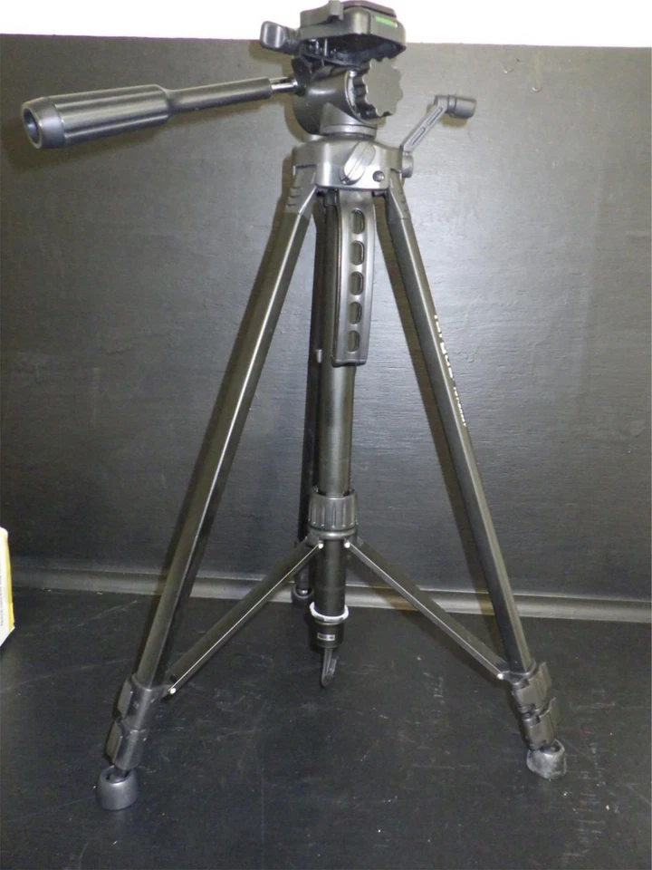 Targus TGT-BK58T Tripod - Image 1 of 4