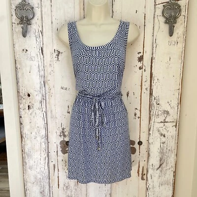 Mud Pie 包女士中号女式海军蓝白色无袖腰带休闲连衣裙 — 第 1/4 张图片
