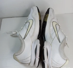 Nike Sneaker Women 9.5 White Running Shoes Air Exceed Lace Up Low Top - Picture 1 of 8