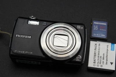 Fujifilm Digital Camera FinePix F100fd 12.0MP Black Tested - Image 1 of 4