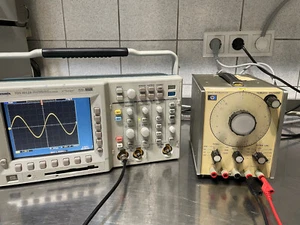 HP Agilent 204D NF oscylator sinusoidalny 10 Hz - 1MHz z kondensatorem obrotowym - Zdjęcie 1 z 8