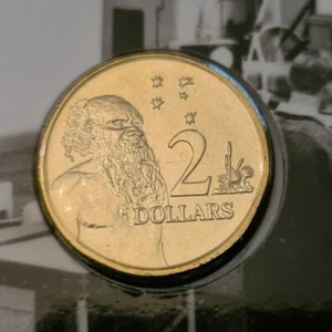 2011 Australian Two Dollar $2 coin - Aboriginal Elder - UNC ex mint set - Picture 1 of 2