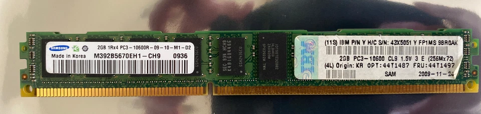M392B5670EH1-CH9 2GB Server RAM PC3-10600R-09-10-M1-D2 43X5051 44T1497 HS22 - Image 1 of 3