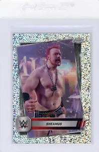 2025 Topps Chrome WWE Sheamus Speckle Refractor/249 #132 - Imagen 1 de 2