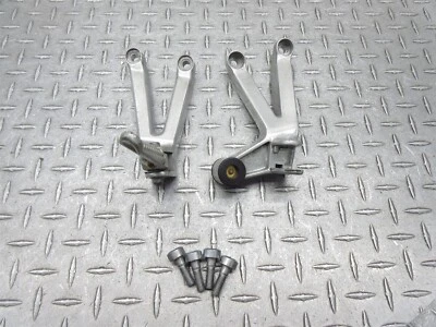 2001 00-01 Honda CBR929RR CBR 929RR CBR900RR Rear Foot Passenger Peg Bracket Set - Image 1 of 4