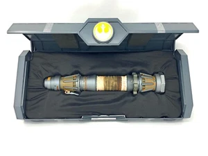 Disney Star Wars Galaxy’s Edge Rey Skywalker Legacy Lightsaber Hilt SEALED NIB - Picture 1 of 11