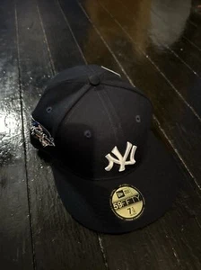 New York Yankees NewEra 2000 WorldSeries Cooperstown Navy 5950 Fitted SIZE 7 1/8 - Picture 1 of 5