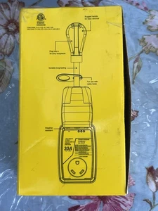 Labwork 30 Amp Wohnmobil Überspannungsschutz Modell F8-035032 (neu, orange) - Bild 1 von 2